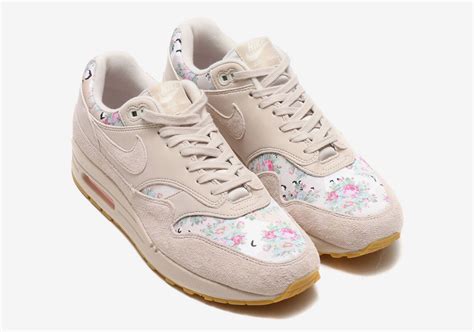 Floral Print Air Maxsave Up To 18