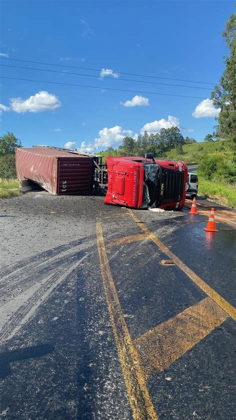 Tombamento De Ve Culo Interdita Br Em Ortigueira Mobilidade Curitiba