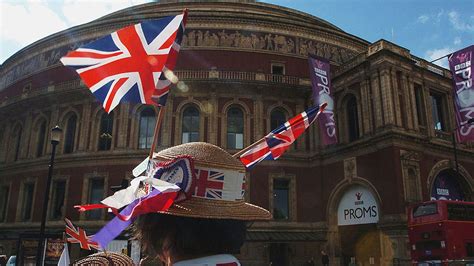 Last Night Of The Proms: Rule Britannia and Land Of Hope And Glory face ...