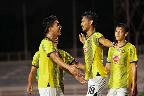 Kaya FC battles Shandong Taishan in Rizal Memorial Stadium tonight ...