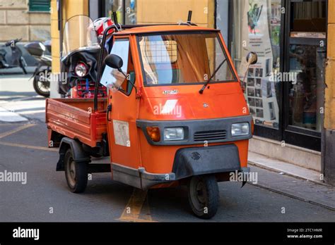 Bordeaux France 12 04 2023 Ape Car 50 Piaggio Trishaw Italian