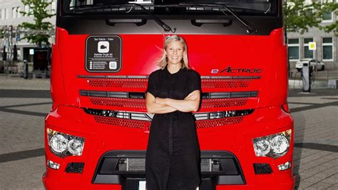 Daimler Truck Karin R Dstr M Soll Neue Chefin Werden Und Kurswechsel