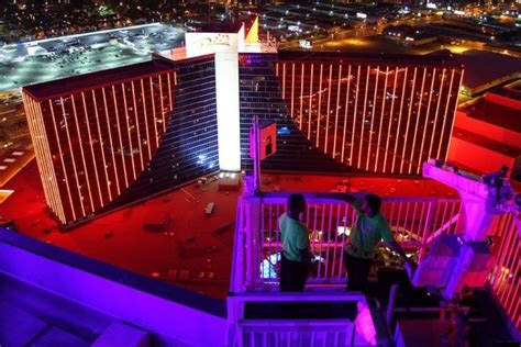 Las Vegas Zipline Guide | Which is Best for You?