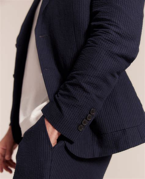 Mens Suit Fit Guide Find The Perfect Fit Jacamo