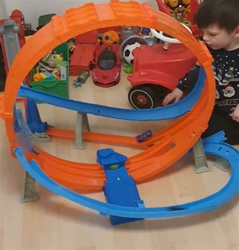 Grosse Hot Wheels Bahn Looping Gebraucht in Au ZH für CHF mit