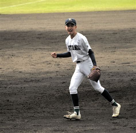 佐賀北が接戦制し8強、3投手の継投でピンチ脱出 九州地区高校野球画像 23 バーチャル高校野球 スポーツブル