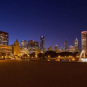 Buckingham Fountain Night Photograph by Lindley Johnson - Fine Art America