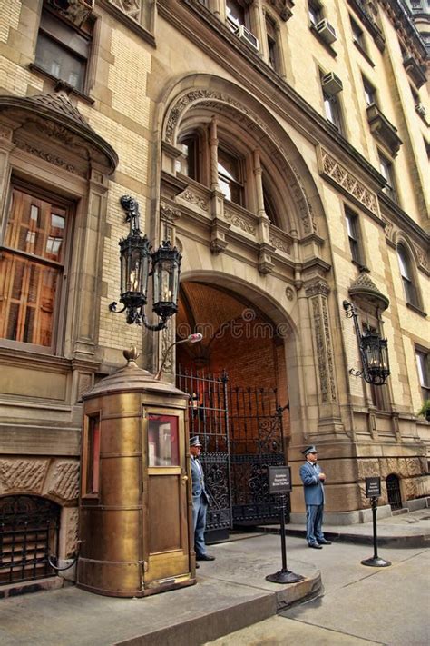 Entrance To Luxurious Mansion Dakota Editorial Image Image Of