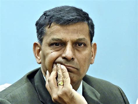 Ex Rbi Governor Raghuram Rajan Meets Uddhav Thackeray In Mumbai