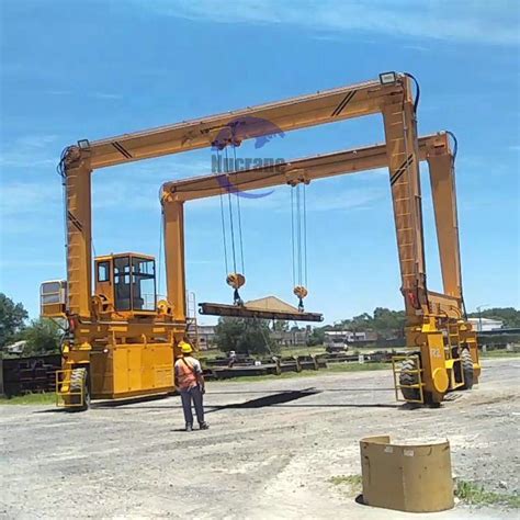 Hydraulic Gantry Rental For Specialist Heavy Lifting Telescopic Booms