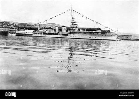 World War One British Royal Navy Hms Cardiff Stock Photo Alamy