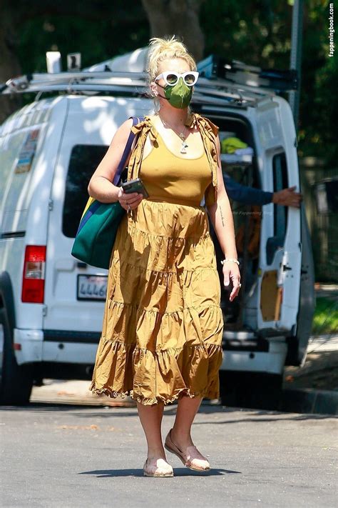 Busy Philipps Busyphilipps Nude The Fappening Photo 1384876 FappeningBook