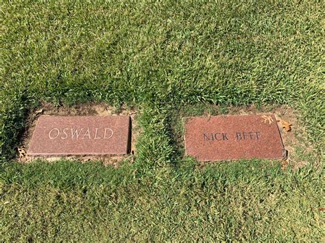 Lee Harvey Oswald's Grave – Fort Worth, Texas - Atlas Obscura