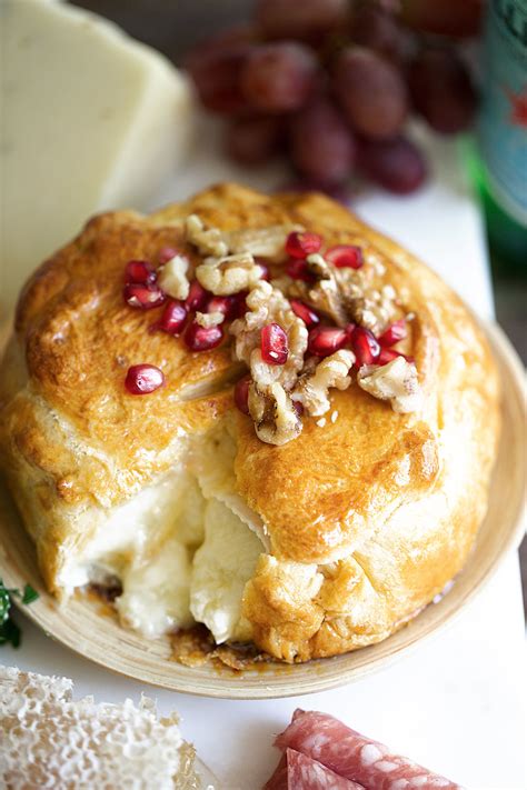 Baked Brie With Honey Cooking With Cocktail Rings