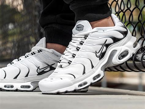 Nike Air Max Plus White Tiger Complex