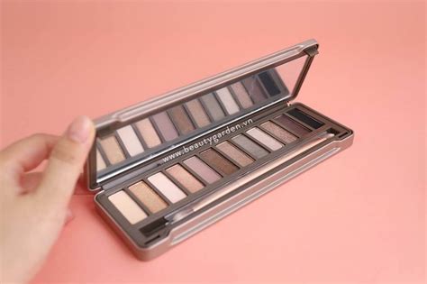B Ng Ph N M T Urban Decay Naked Eyeshadow Palette