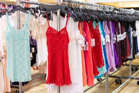 Hanky Panky Lingerie Sleepwear Sample Sale In Images