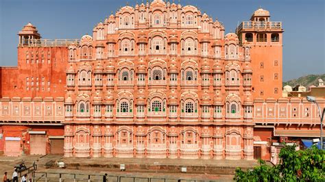 Hawa Mahal Jaipur Rajasthan History and Interesting Facts | SamanyaGyan