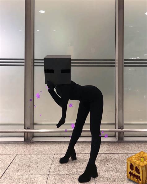 Funny Enderman Girl