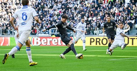 Juventus Frosinone Rugani Al Regala La Vittoria Ai Bianconeri