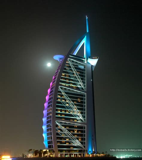 Travel Places: Dubai 7 Star Hotel Images 2011