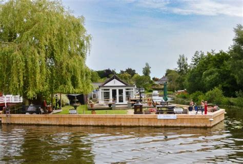 Holiday Cottages The Norfolk Broads Riverside Rentals