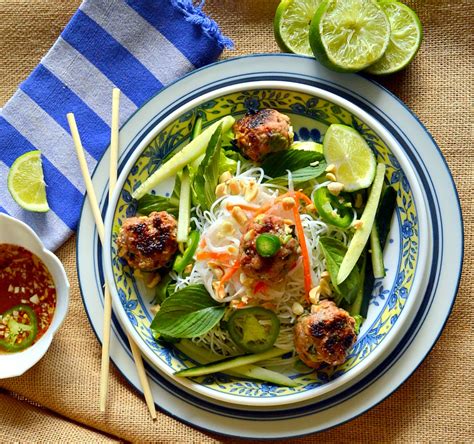 This Is How I Cook Vietnamese Meatball Noodle Bowl Or I Love Vietnamese Noodle Bowls