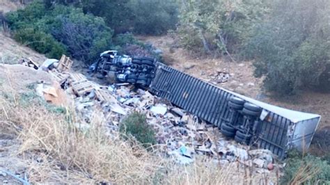 Big Rig Crash Closes Sr 94 Fox 5 San Diego And Kusi News