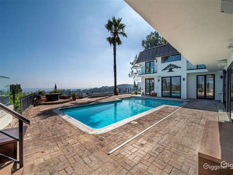 OUTDOOR POOL in Hollywood Hills Estate | Rent this location on Giggster