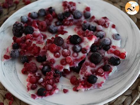 Frozen Yogurt Bark Le Barrette Di Yogurt Gelato Ai Frutti Rossi