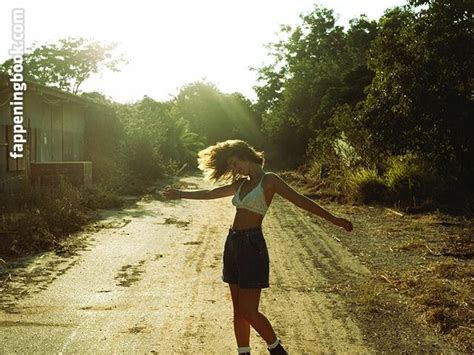 Roni Shif Nude OnlyFans Leaks Fappening FappeningBook