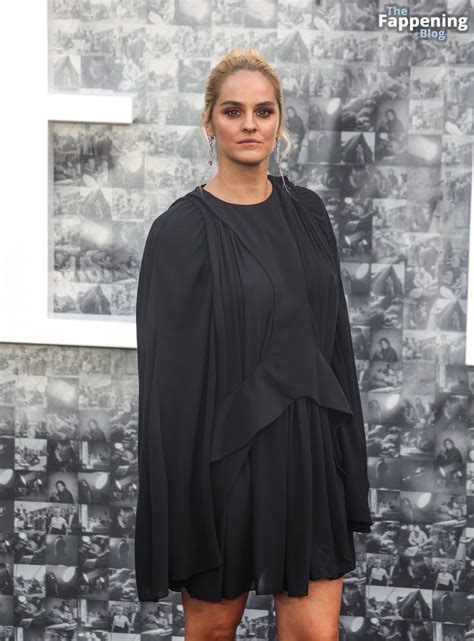 Noémie Merlant Flashes Her Nude Tits at the UK Premiere of Lee in London Fappening