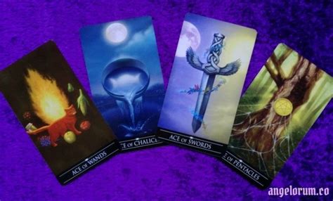 Navigating Romantic Relationships With The Tarot Minor Arcana ⋆