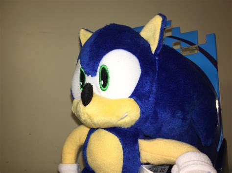 Tomy Sonic The Hedgehog Collectors Series Modern Sonic Plush In Hand