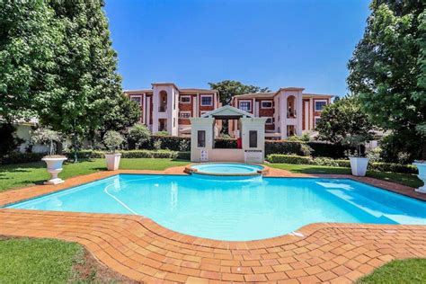 3 Bedroom Townhouse For Sale In Bryanston Remax™ Of Southern Africa