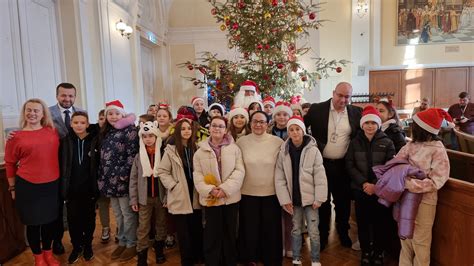 Foto Peste De Copii Au Adus Spiritul S Rb Torilor Bihon