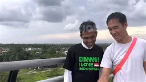 Semakin Dekat Ustaz Abdul Somad Ajak Daniel Mananta Dan Istri Keliling