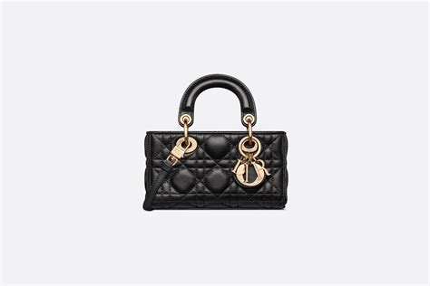 Chia sẻ hơn 90 về dior new bag 2023 cdgdbentre edu vn