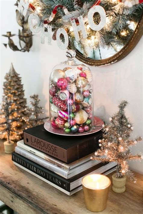 38 Christmas Ornament Displays And Stands - DigsDigs