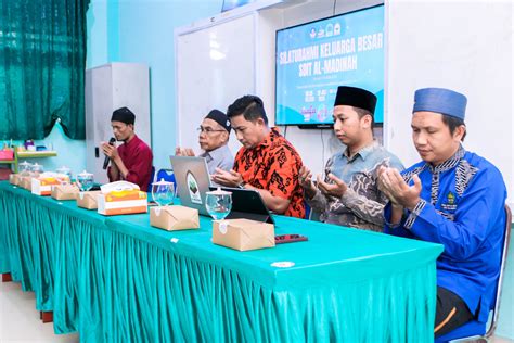 SILATURAHMI DAN SOSIALISASI PROGRAM SEKOLAH KEPADA WALI MURID KELAS 1