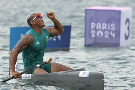 Isaquias Queiroz Conquista Medalha De Prata No C1 1000m Da Canoagem Em