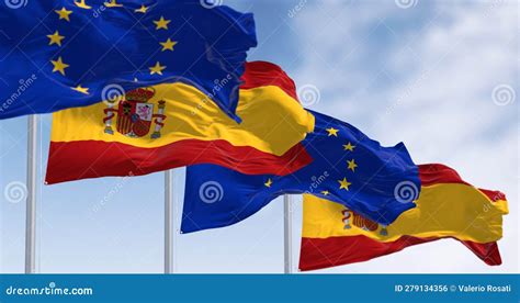 Banderas De Espa A Y La Uni N Europea Ondeando En El Viento En Un D A