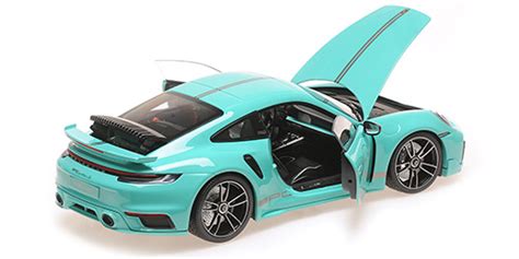 Minichamps 118 Porsche 911 992 Turbo S Coupe Sport Design 2021