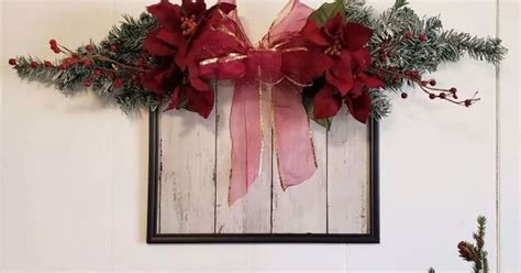 6 Poinsettia Christmas Decorations For the Holiday Season | Hometalk