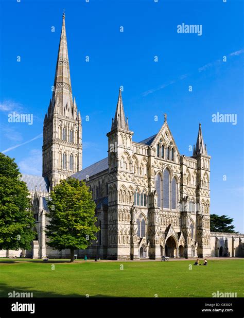 Salisbury Cathedral The Close Salisbury Wiltshire England Uk Stock