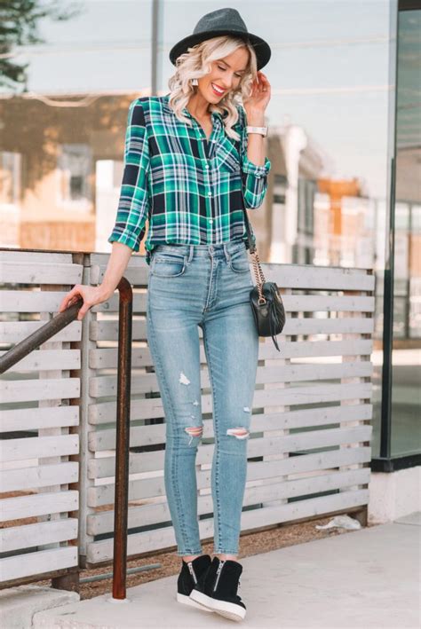 10 Ways To Wear A Flannel Shirt This Fall Straight A Style