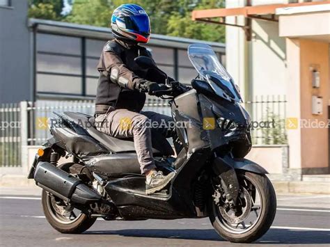 Updated Yamaha XMax 300 Spotted Testing In Europe ZigWheels