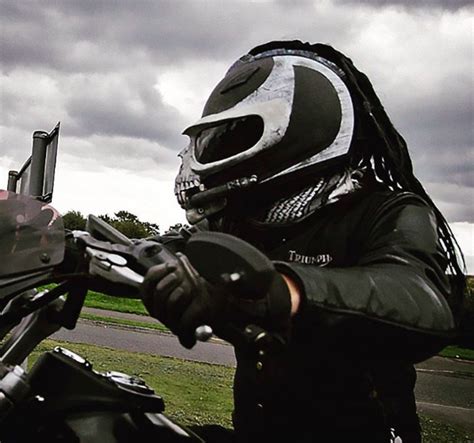 75 Of The Most Creative Motorcycle Helmets That You Have Ever Seen