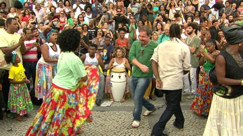 Artistas Fazem Protesto Contra Fechamento Da Sede Do Jongo Da Serrinha