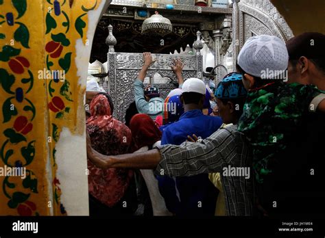 Moinuddin chishti Banque de photographies et dimages à haute